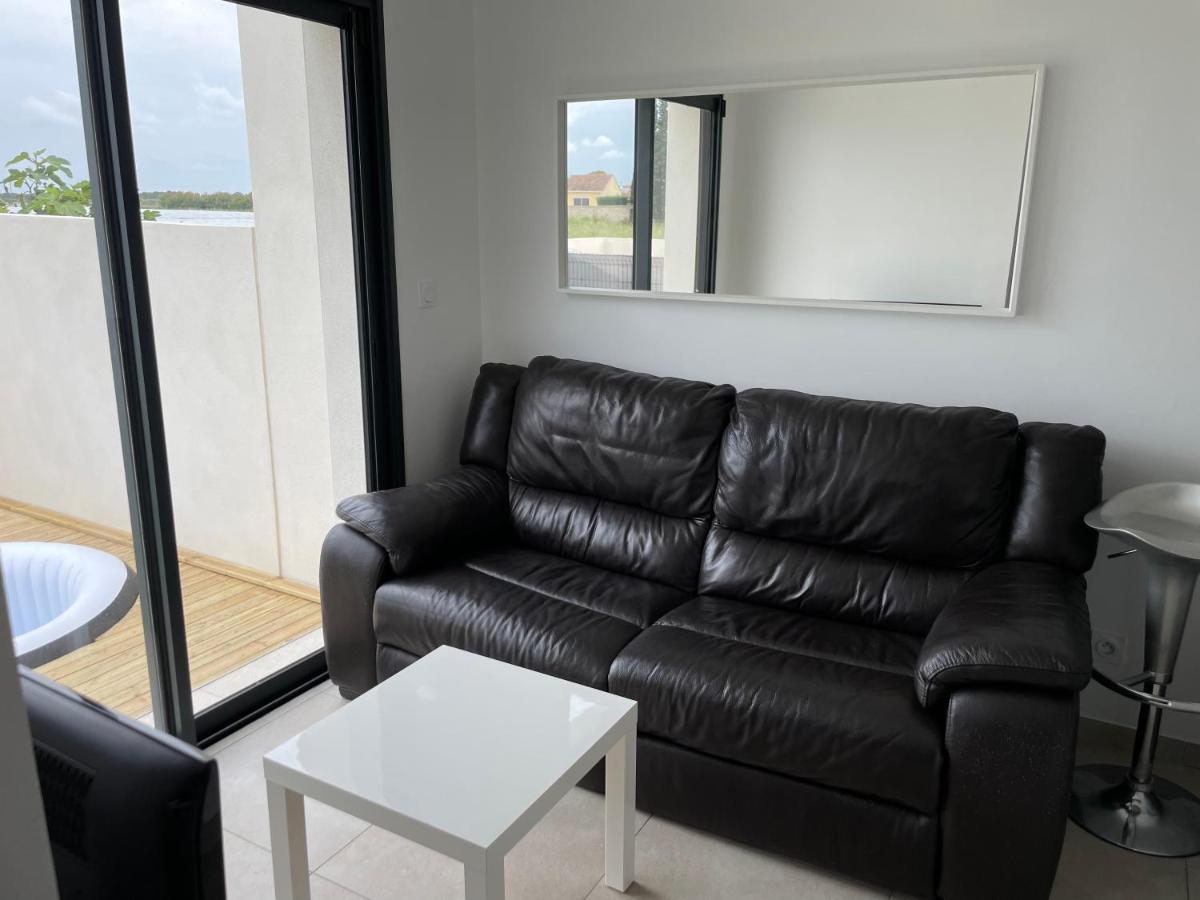 Appartement Avec Spa-Avril A Sept-Camargue 4 Personnes Saint-Laurent-d'Aigouze Exterior photo
