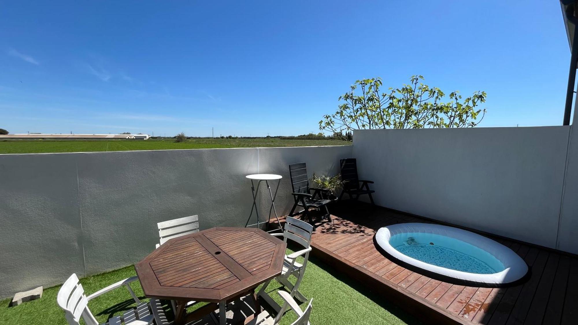 Appartement Avec Spa-Avril A Sept-Camargue 4 Personnes Saint-Laurent-d'Aigouze Exterior photo